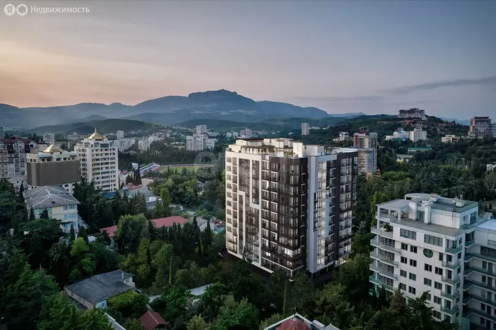 1-комнатная квартира: Алушта, Парковая улица, 7 (62.96 м) - Фото 2