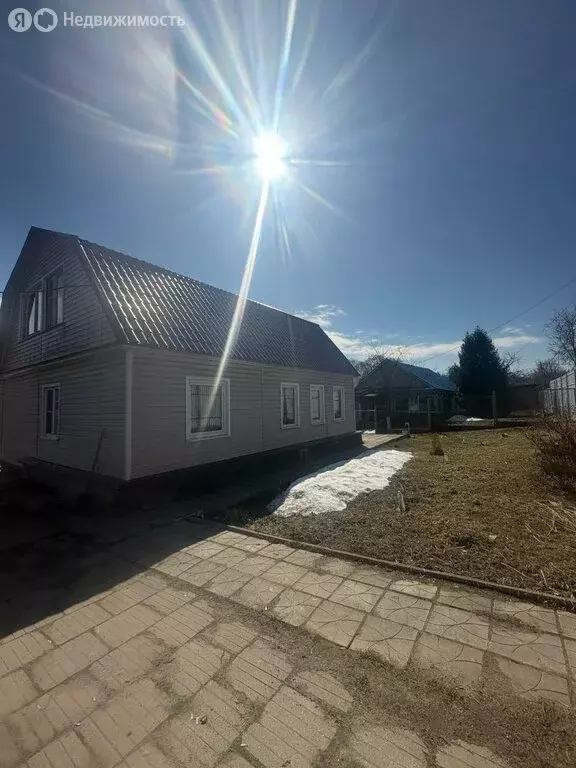 Дом в посёлок Любучаны, Заводская улица (70 м) - Фото 1