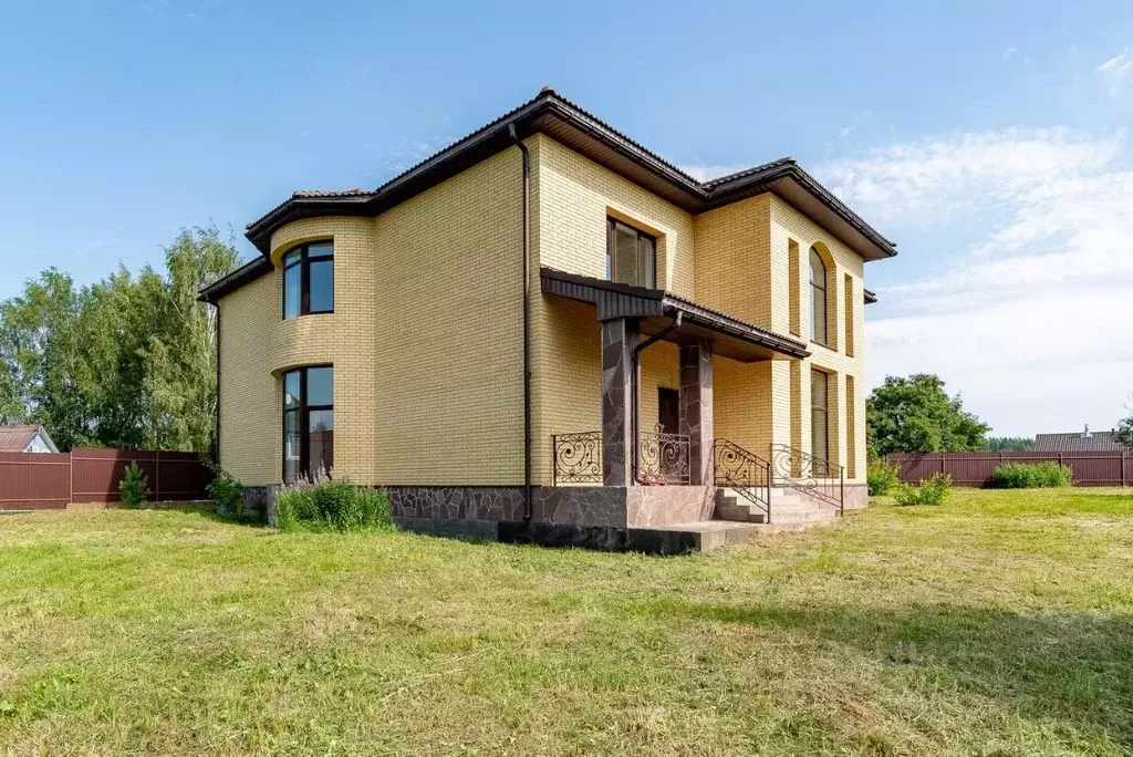 Дом в Ленинградская область, Всеволожский район, Бугровское городское ... - Фото 1