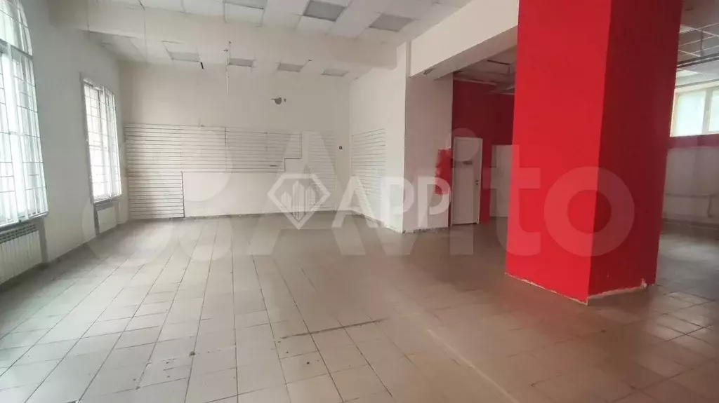 Помещение свободного назначения на трафике - Фото 0