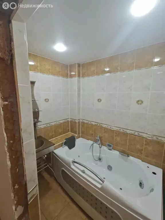 2-комнатная квартира: Махачкала, Газопроводная улица, 5к2 (82 м) - Фото 1