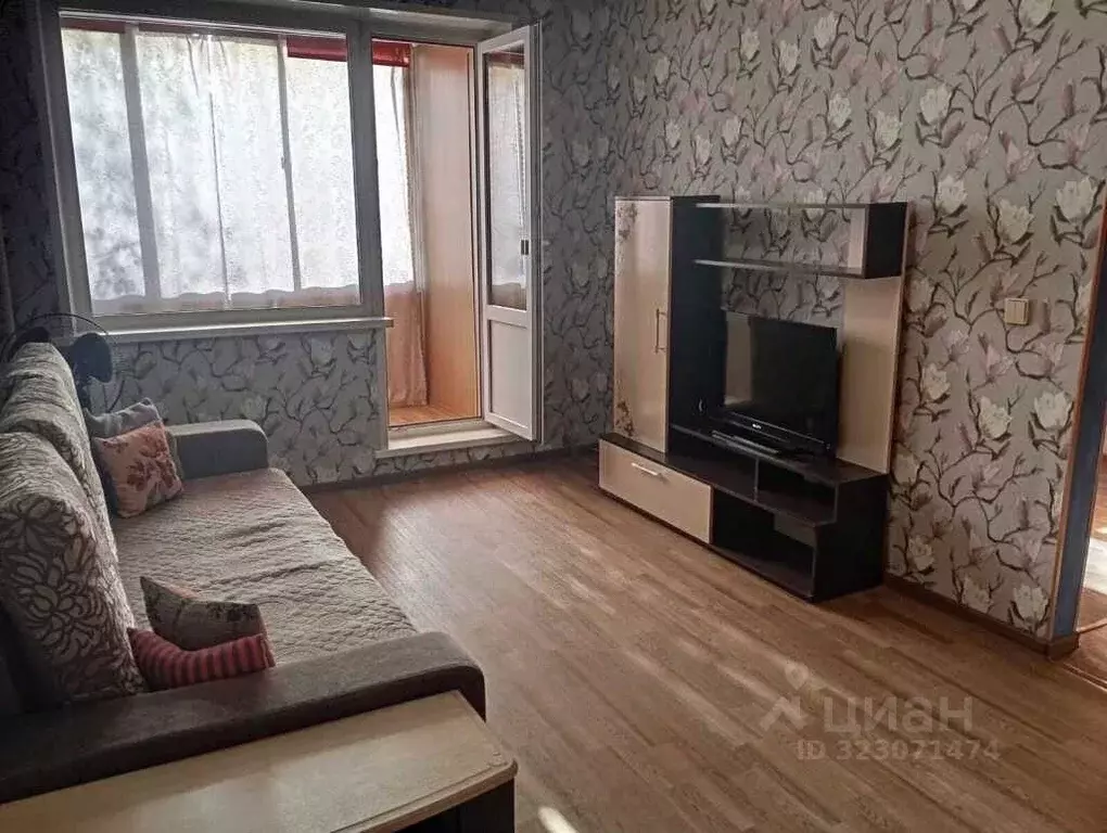 2-к кв. Кемеровская область, Новокузнецк ул. Кирова, 77 (42.8 м) - Фото 1