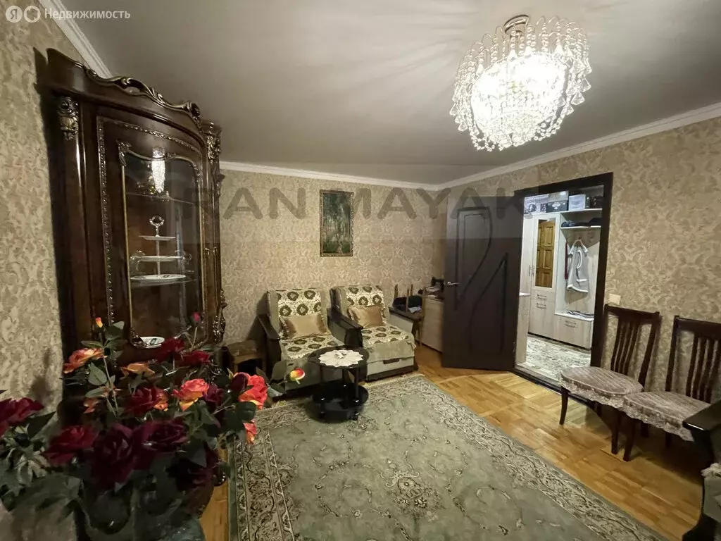 3-комнатная квартира: Майкоп, улица Ленина, 34 (62 м) - Фото 1