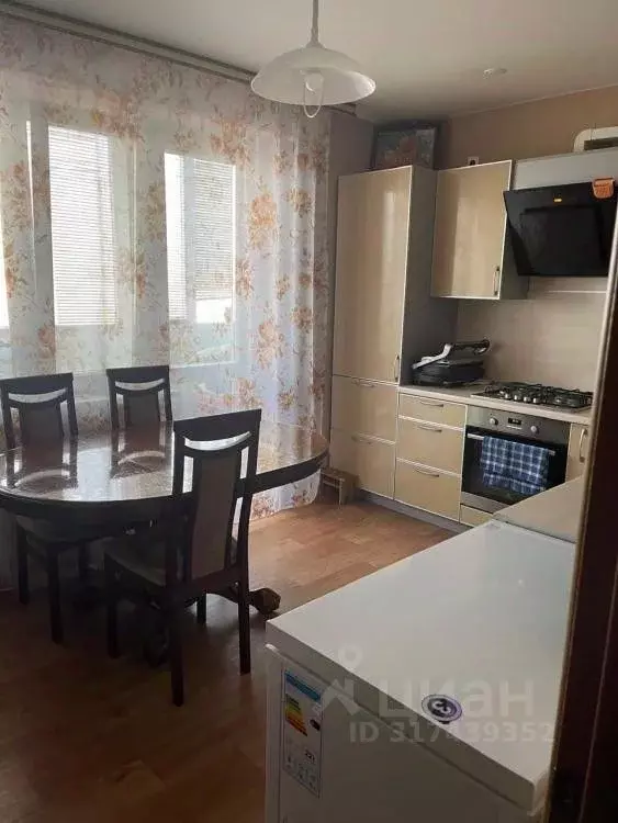 2-к кв. Омская область, Омск ул. 28-я Северная, 22 (61.0 м) - Фото 0