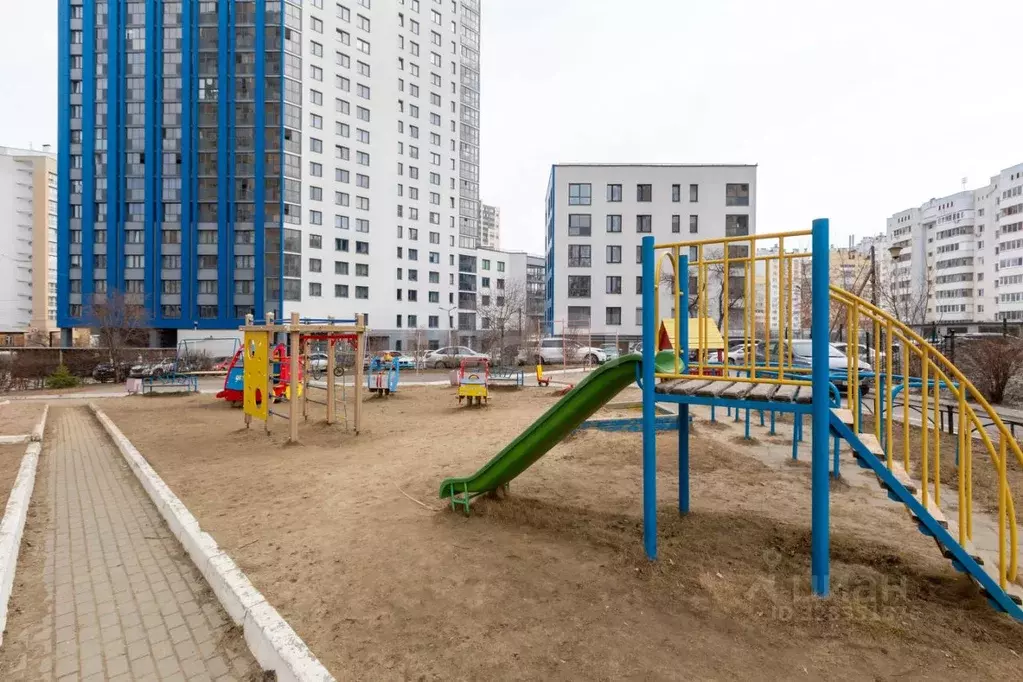 2-к кв. Свердловская область, Екатеринбург ул. Гастелло, 32А (58.2 м) - Фото 2