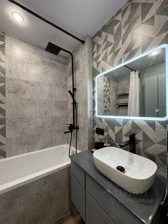 Студия Свердловская область, Екатеринбург Уктус жилрайон, Светлый мкр, ... - Фото 1