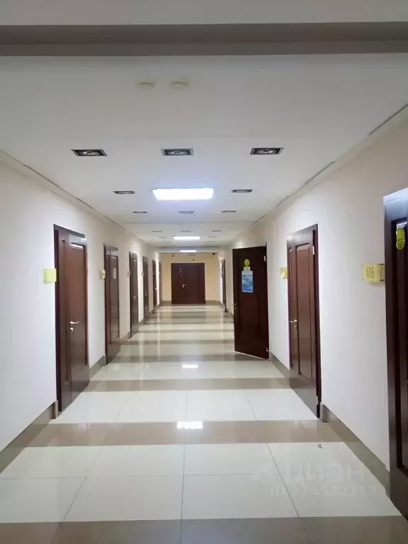 Офис в Омская область, Омск ул. Гагарина, 8/1 (17 м) - Фото 1