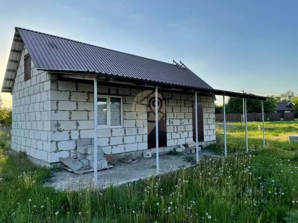 Коттедж в Белгородская область, Старооскольский городской округ, с. ... - Фото 1