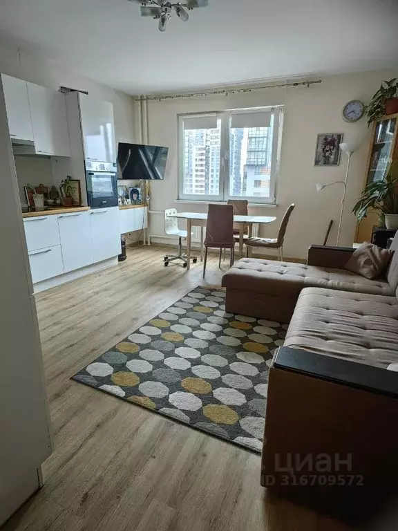 3-к кв. Санкт-Петербург дор. Кушелевская, 3к13 (82.0 м) - Фото 0