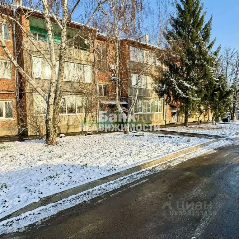 3-к кв. Саратовская область, Вольск ул. Володарского, 187 (59.0 м) - Фото 1