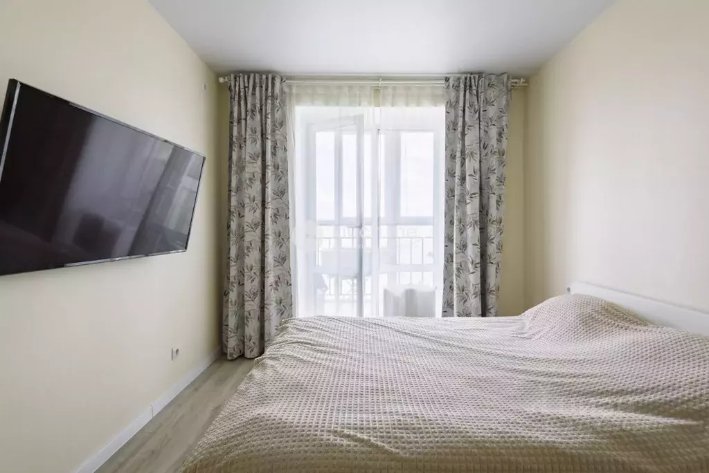 1-к кв. Татарстан, Казань ул. Фикрята Табеева, 1 (33.3 м) - Фото 2