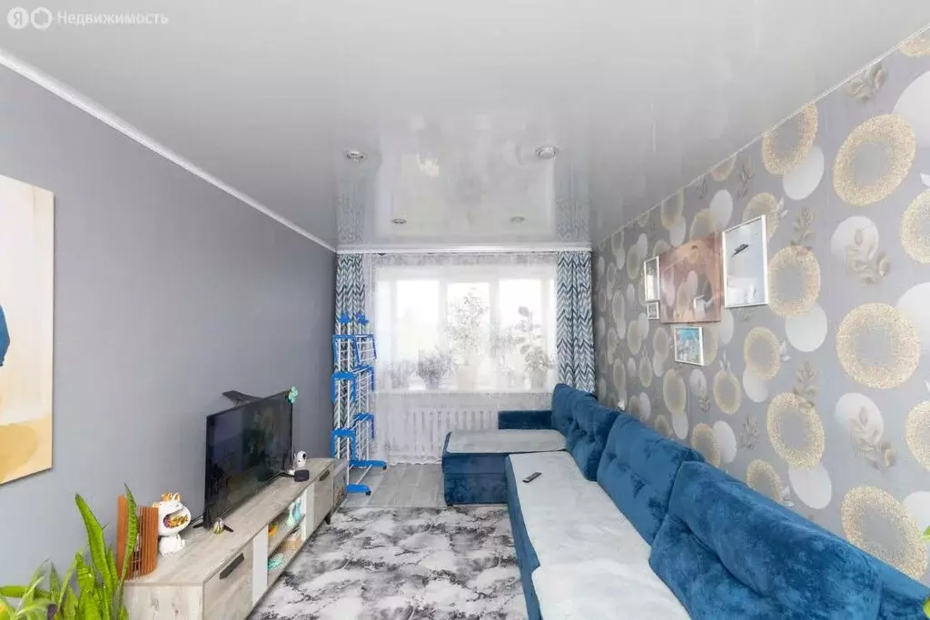 3-комнатная квартира: Ишим, Малая Садовая улица, 47 (56.6 м) - Фото 1