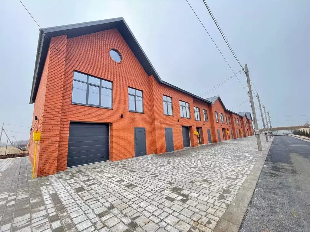 Таунхаус в Оренбургская область, Оренбург ул. Кипарисовая, 1 (155 м) - Фото 1