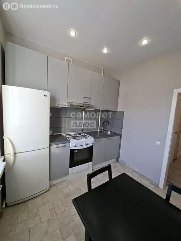 3-комнатная квартира: Первоуральск, улица Ватутина, 29 (69.9 м) - Фото 2