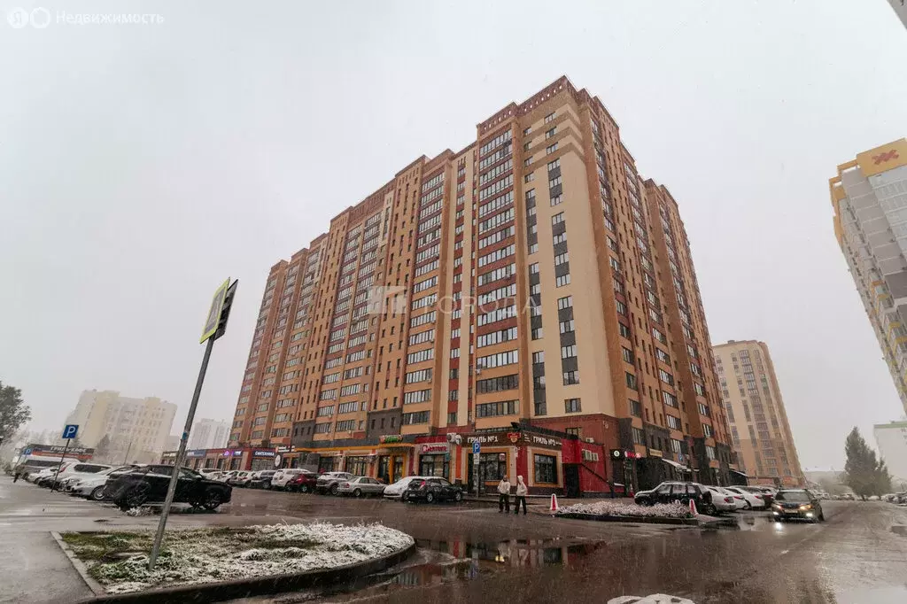 3-комнатная квартира: Барнаул, Песчаная улица, 171 (73.2 м) - Фото 1