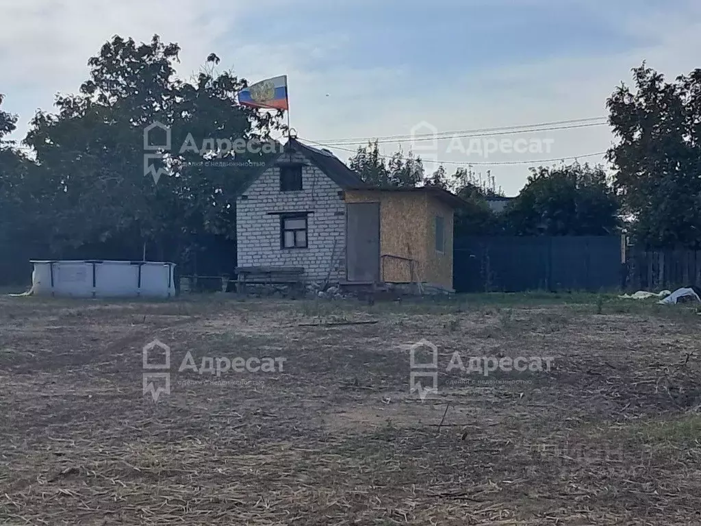 Дом в Волгоградская область, Светлоярский район, Большечапурниковское ... - Фото 1