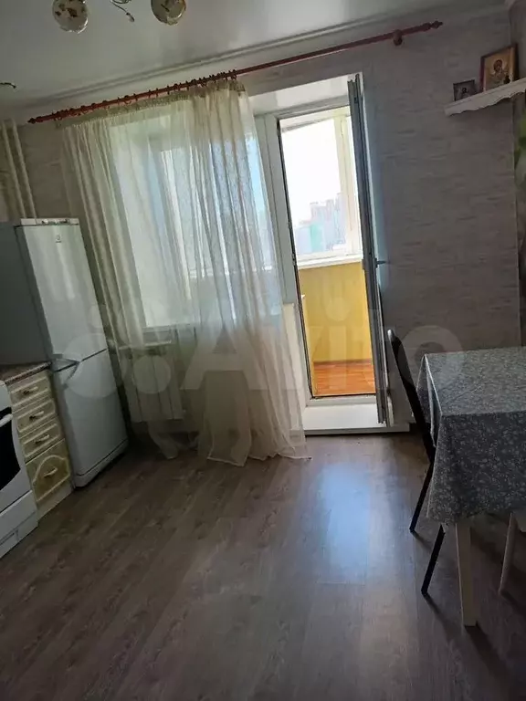 1-к. квартира, 40 м, 7/9 эт. - Фото 1