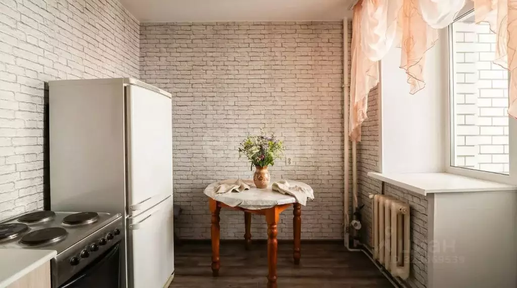 1-к кв. Алтайский край, Барнаул Балтийская ул., 96 (36.9 м) - Фото 2