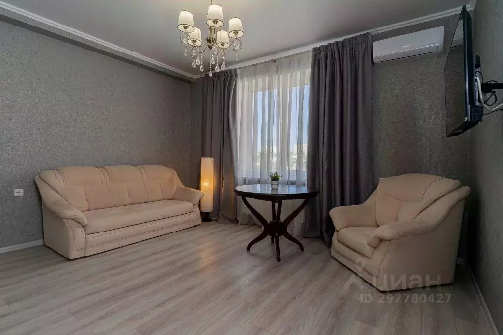 1-к кв. Крым, Симферополь ул. Битакская, 17 (50.0 м) - Фото 2