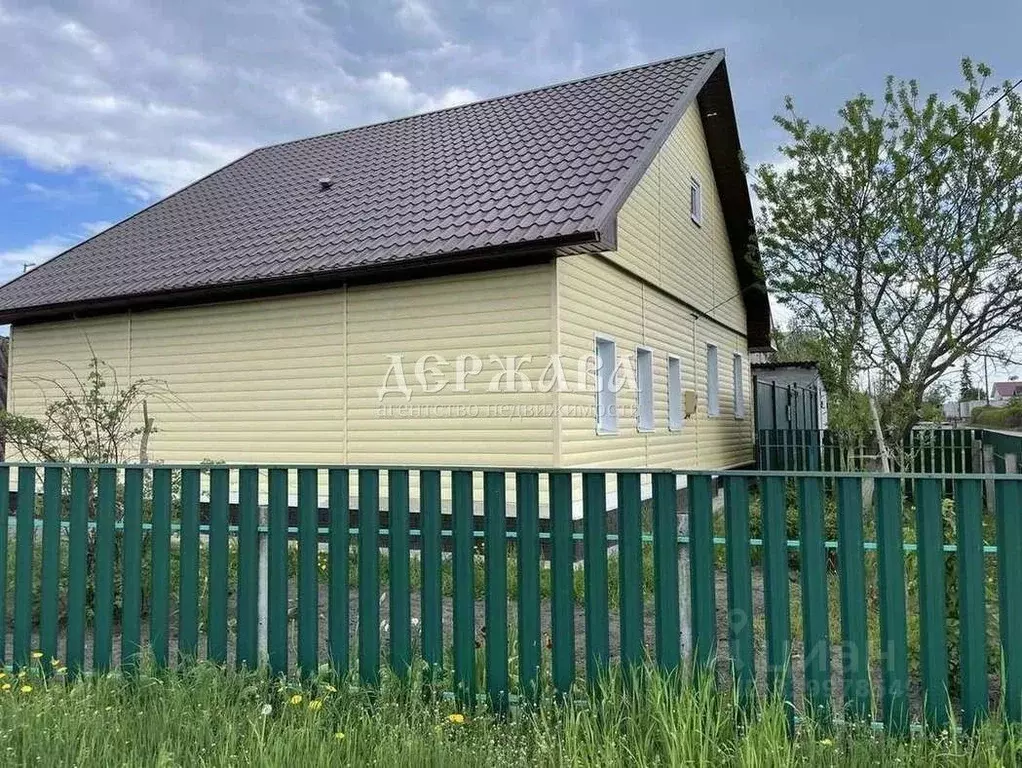 Дом в Белгородская область, Старооскольский городской округ, с. ... - Фото 1