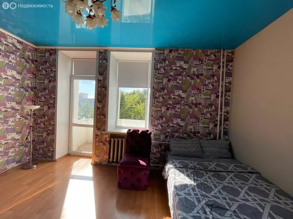 3-комнатная квартира: Киров, Ленинградская улица, 4 (68 м) - Фото 1