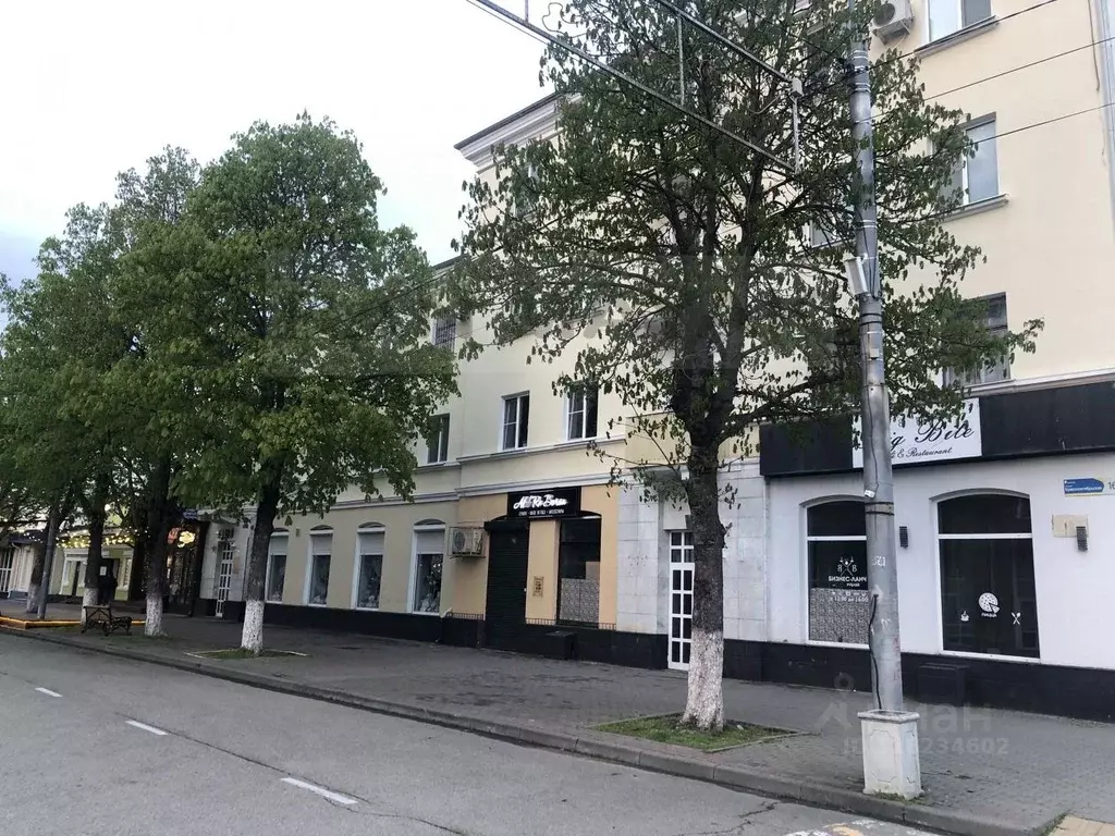 3-к кв. Адыгея, Майкоп Краснооктябрьская ул., 16 (62.6 м) - Фото 0
