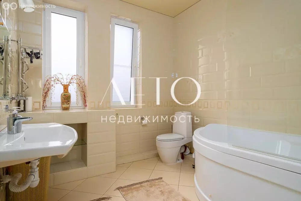 Дом в Сочи, микрорайон Блиново, Лесная улица, 6/27 (420 м) - Фото 1