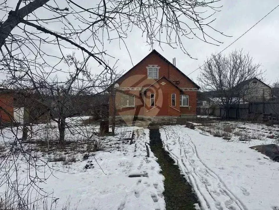 Дом в Белгородская область, Старооскольский городской округ, с. ... - Фото 1