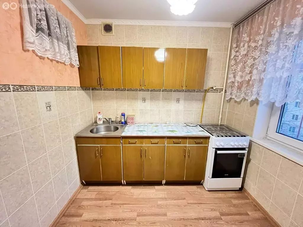 3-комнатная квартира: Омск, микрорайон Заозёрный, улица Глинки, 4Б ... - Фото 2