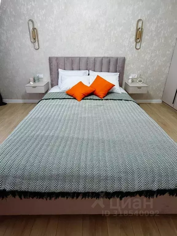 2-к кв. Красноярский край, Красноярск ул. Академгородок, 78 (65.0 м) - Фото 0