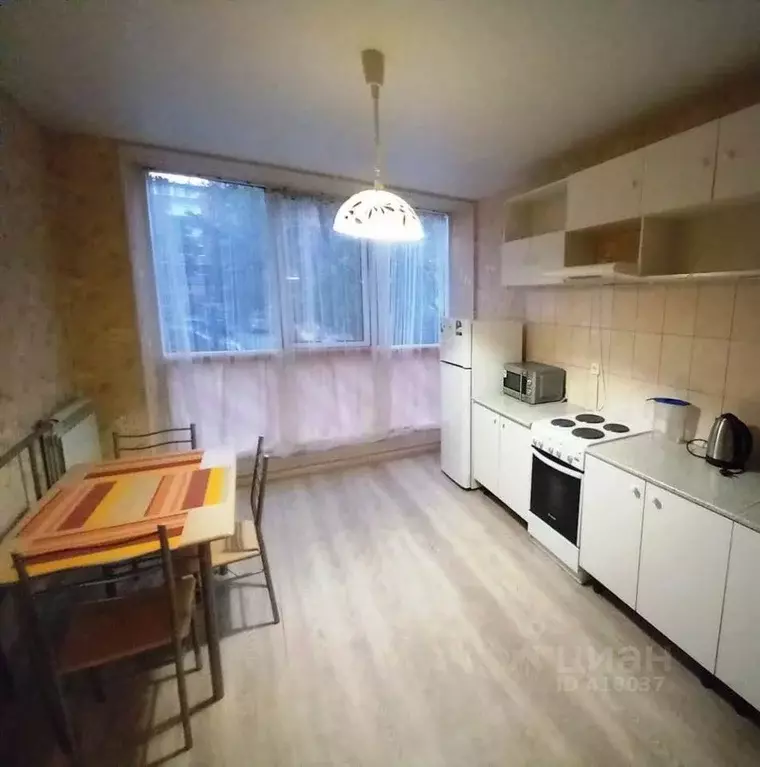 1-к кв. Калужская область, Калуга пер. Суворова, 5 (50.0 м) - Фото 0