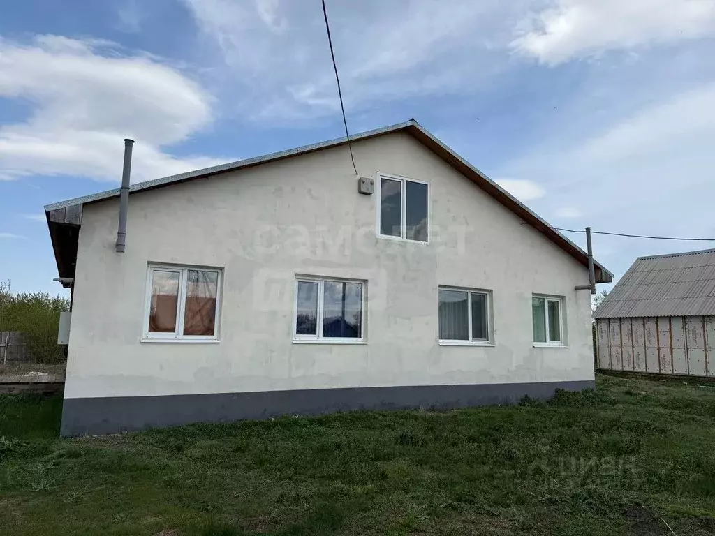 Дом в Оренбургская область, Оренбургский район, пос. Чебеньки ... - Фото 0