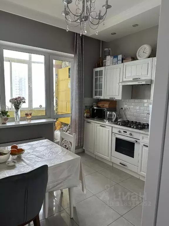 2-к кв. Саха (Якутия), Якутск ул. Короленко, 25 (52.0 м) - Фото 1