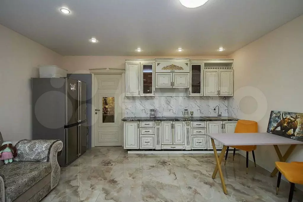 2-к. квартира, 85,4 м, 1/9 эт. - Фото 1