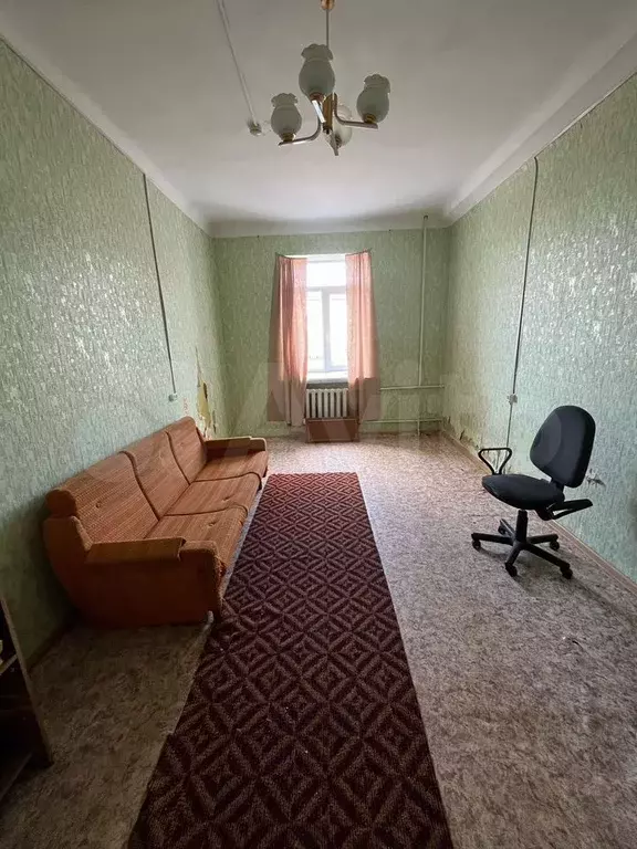 Комната 18 м в 1-к., 1/3 эт. - Фото 1