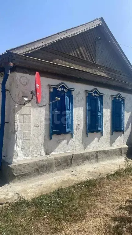 Дом в Ростовская область, с. Ремонтное ул. Первомайская (67 м) - Фото 1