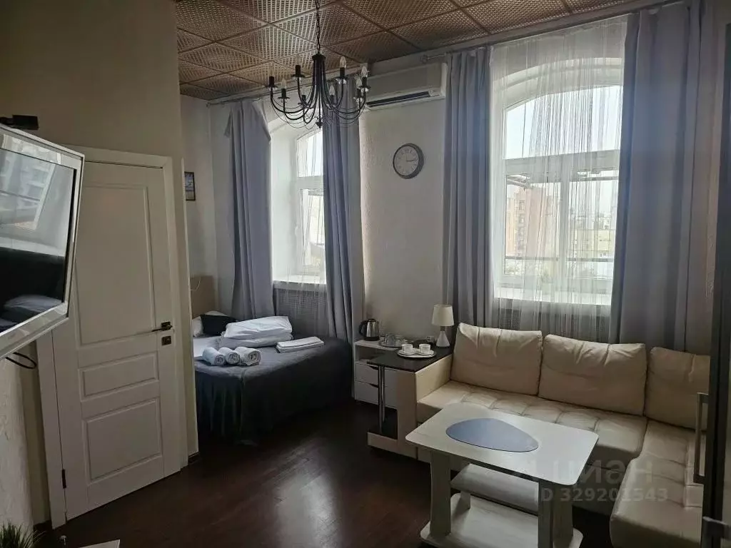 Комната Москва Страстной бул., 4 (10.0 м) - Фото 1
