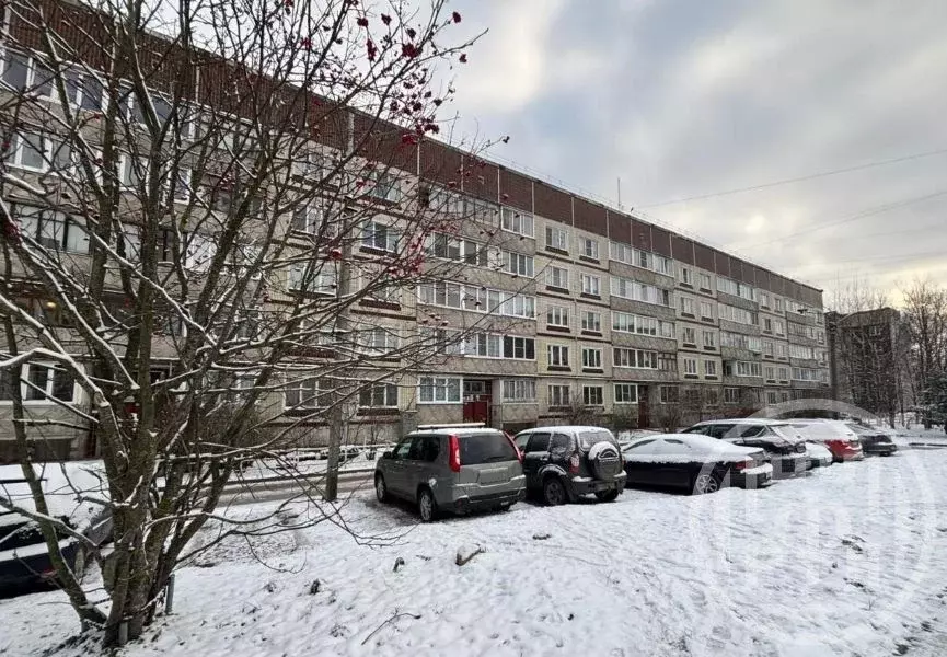 3-к кв. Ленинградская область, Кировск бул. Партизанской Славы, 11 ... - Фото 1