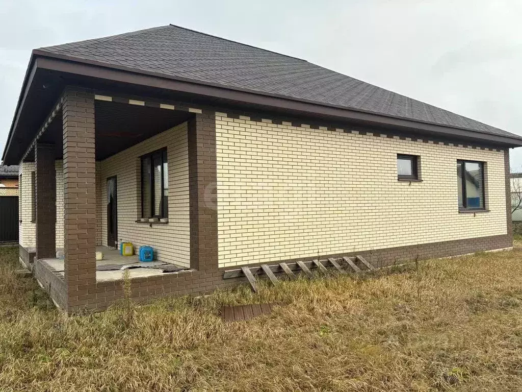 Дом в Белгородская область, Поселок Чернянка городское поселение, ... - Фото 1