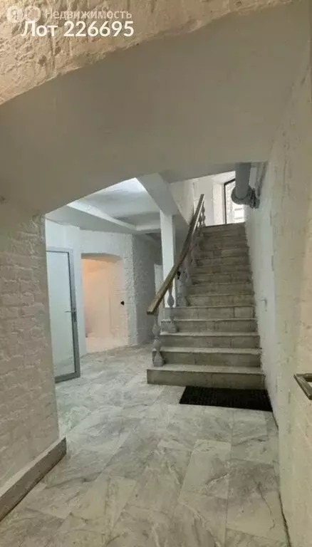 Помещение свободного назначения (220 м) - Фото 2