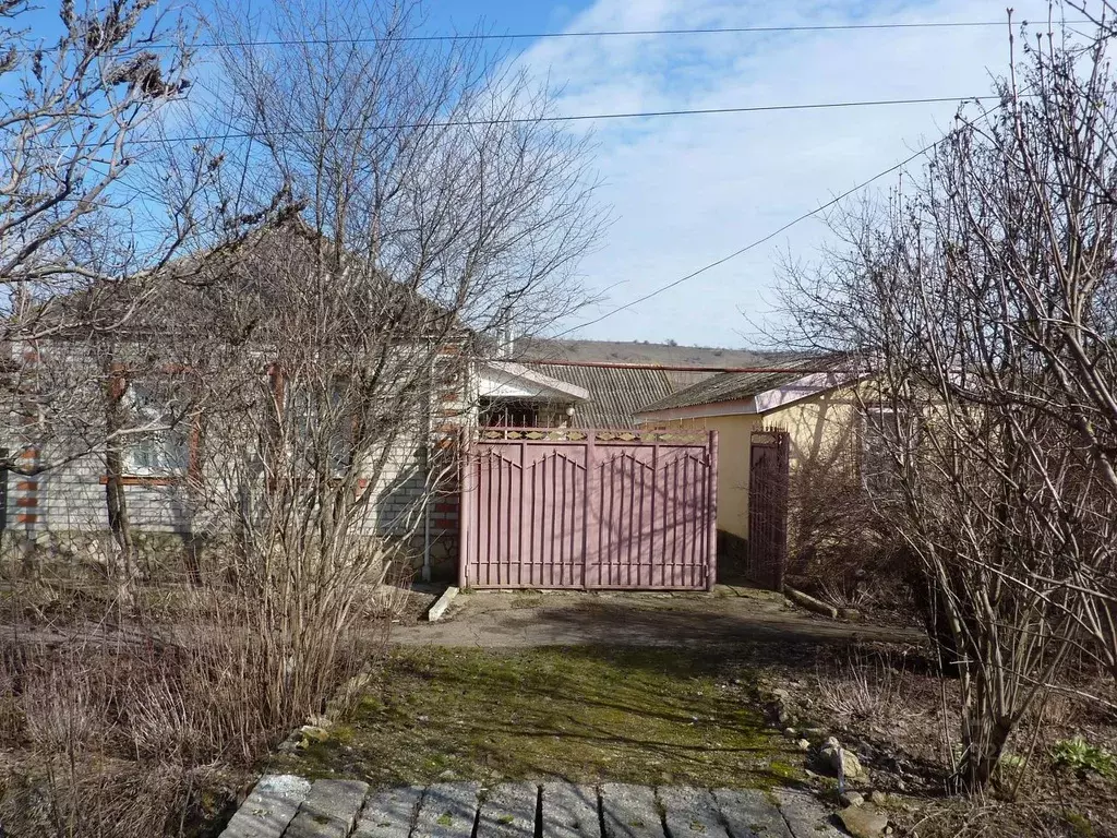 Дом в Ставропольский край, Светлоград г. Петровский муниципальный ... - Фото 1