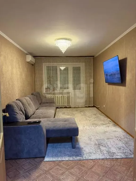3-к кв. Калмыкия, Элиста ул. Чкалова, 14 (66.9 м) - Фото 1