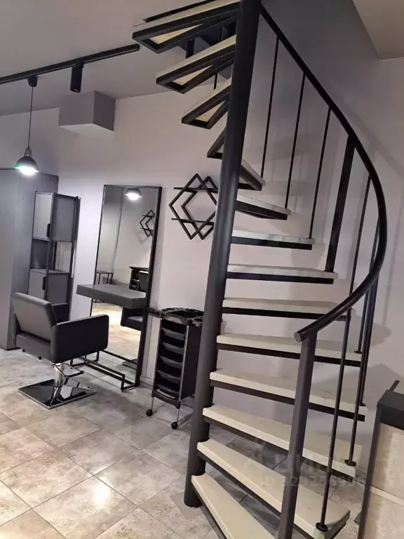 Помещение свободного назначения в Санкт-Петербург пос. Парголово, ул. ... - Фото 1