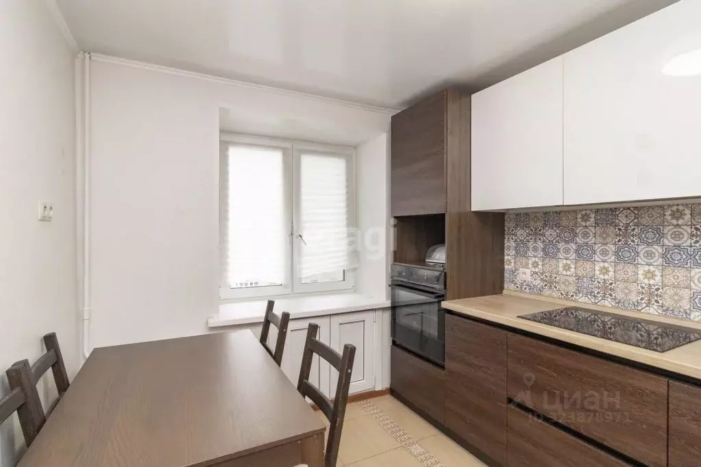 3-к кв. Тюменская область, Тюмень Холодильная ул., 136 (60.7 м) - Фото 2