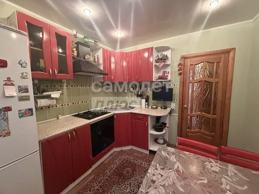 2-к кв. Курская область, Курск просп. Хрущева, 4 (48.4 м) - Фото 2