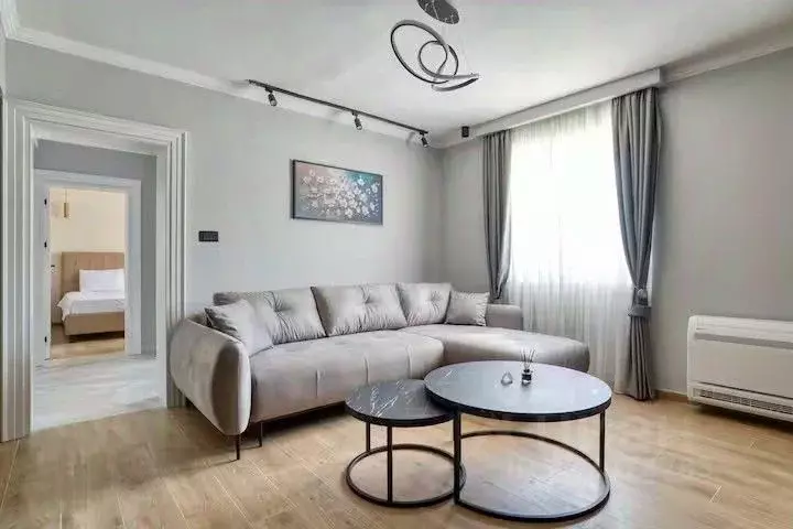 3-к кв. Липецкая область, Липецк ул. И.В. Свиридова, 22к3 (60.0 м) - Фото 1