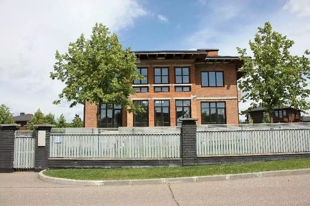 Дом в Московская область, Одинцовский городской округ, д. ... - Фото 1