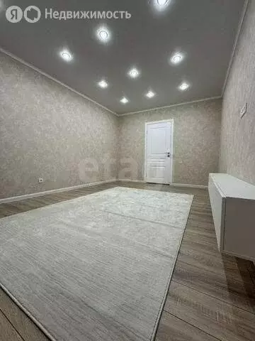 2-комнатная квартира: Оренбург, улица Поляничко, 11/1 (60 м) - Фото 1