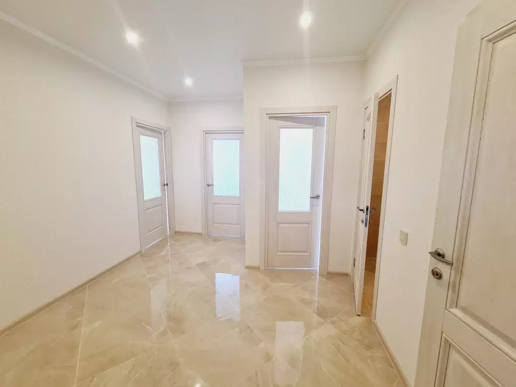Продаётся 2-к квартира, 57.42 м - Фото 0