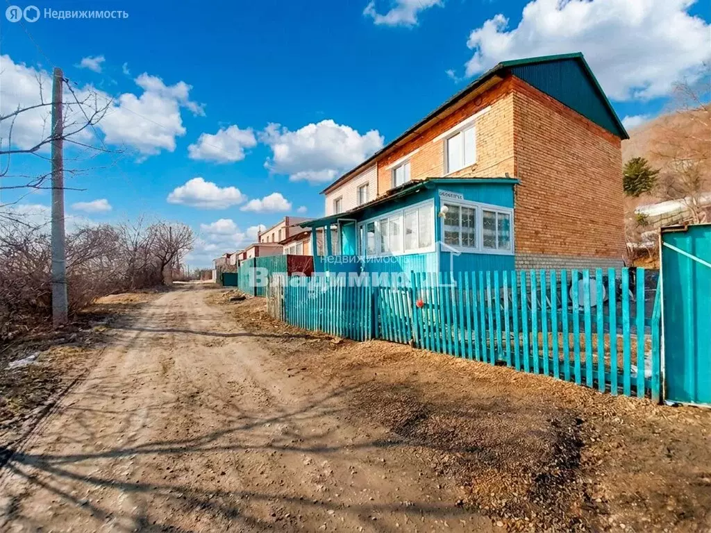 3-комнатная квартира: Партизанск, улица Савицкого, 6 (64.3 м) - Фото 1